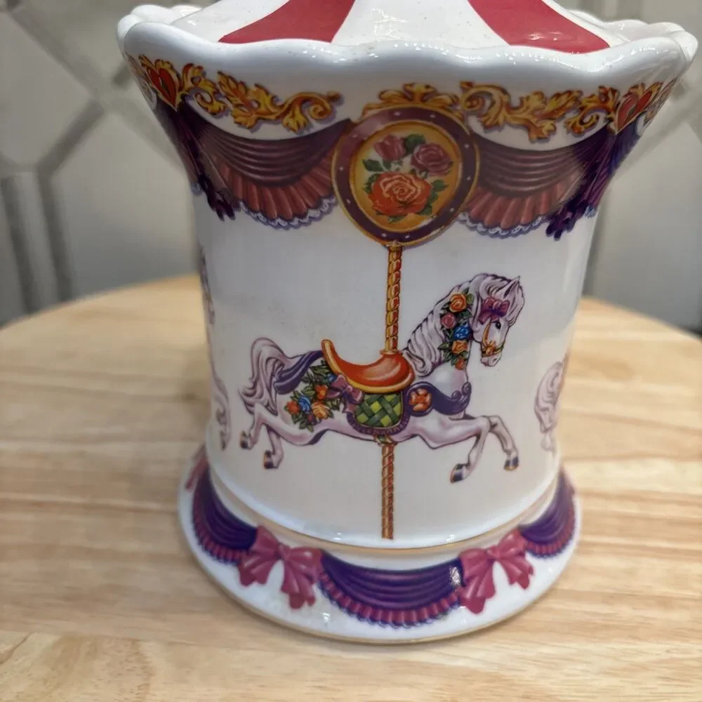 Vtg 1982 Teleflora Ceramic canister musical carousel horse design 8